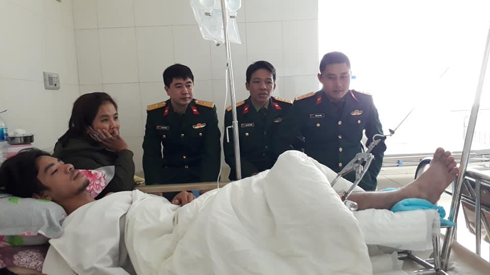 Anh bộ đội dũng cảm cứu người bị đuối nước